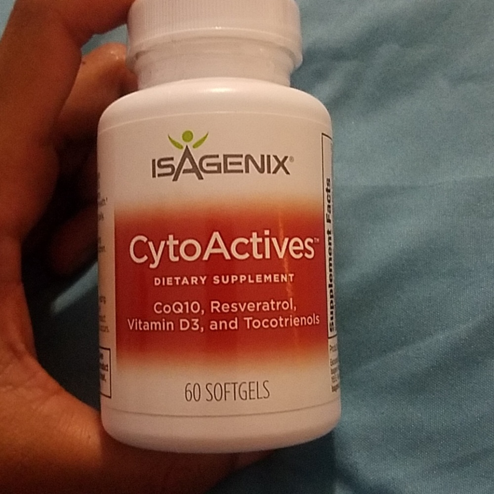 ISAGENIX - Picture 2 of 3